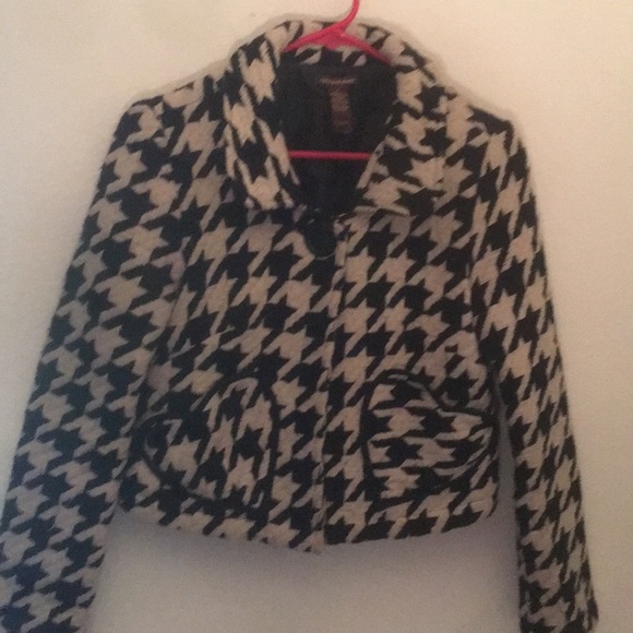 Coat - Picture 1 of 6